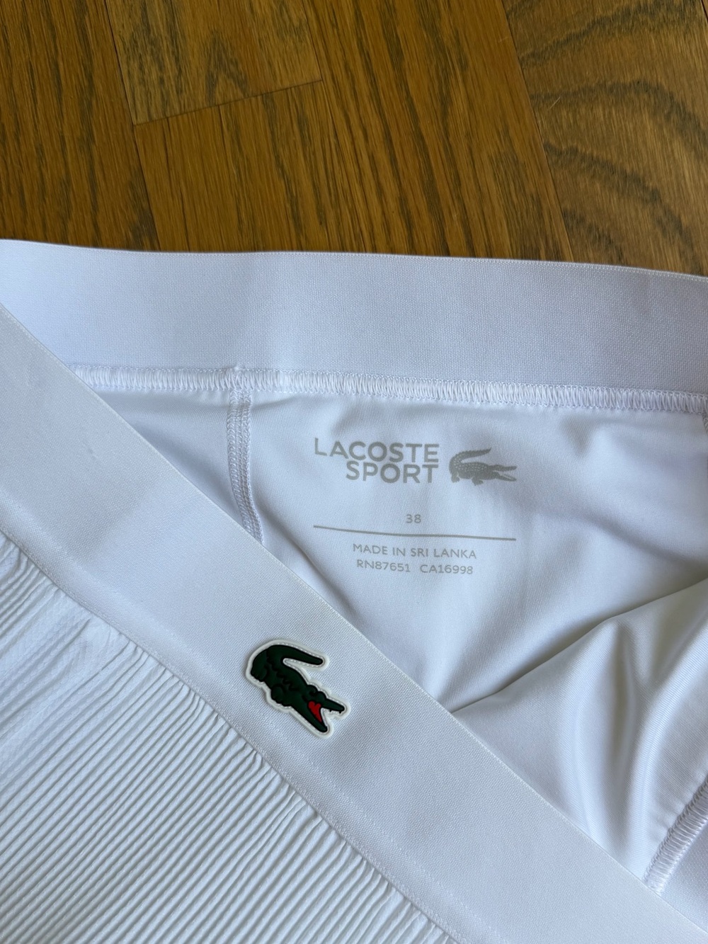 Lacoste Ultra Dry Tennis Skirt with Liner White Pleated size 38 / Medium - Picture 4 of 12